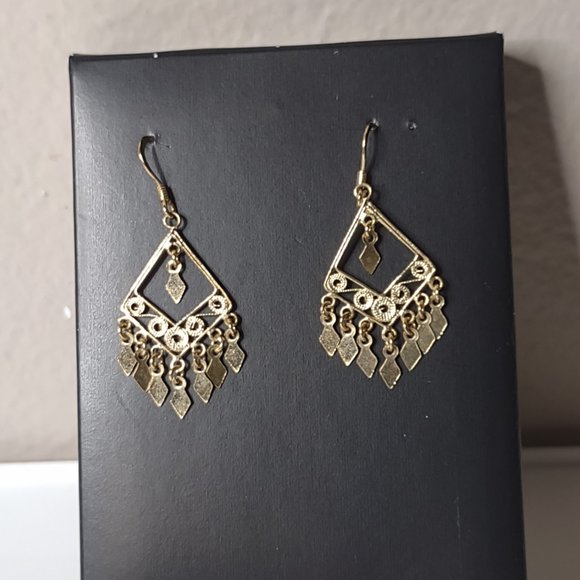 Cute Diamond Shaped Dangle Earring With 925 Sterling Silver Hooks - Picture 2 of 11